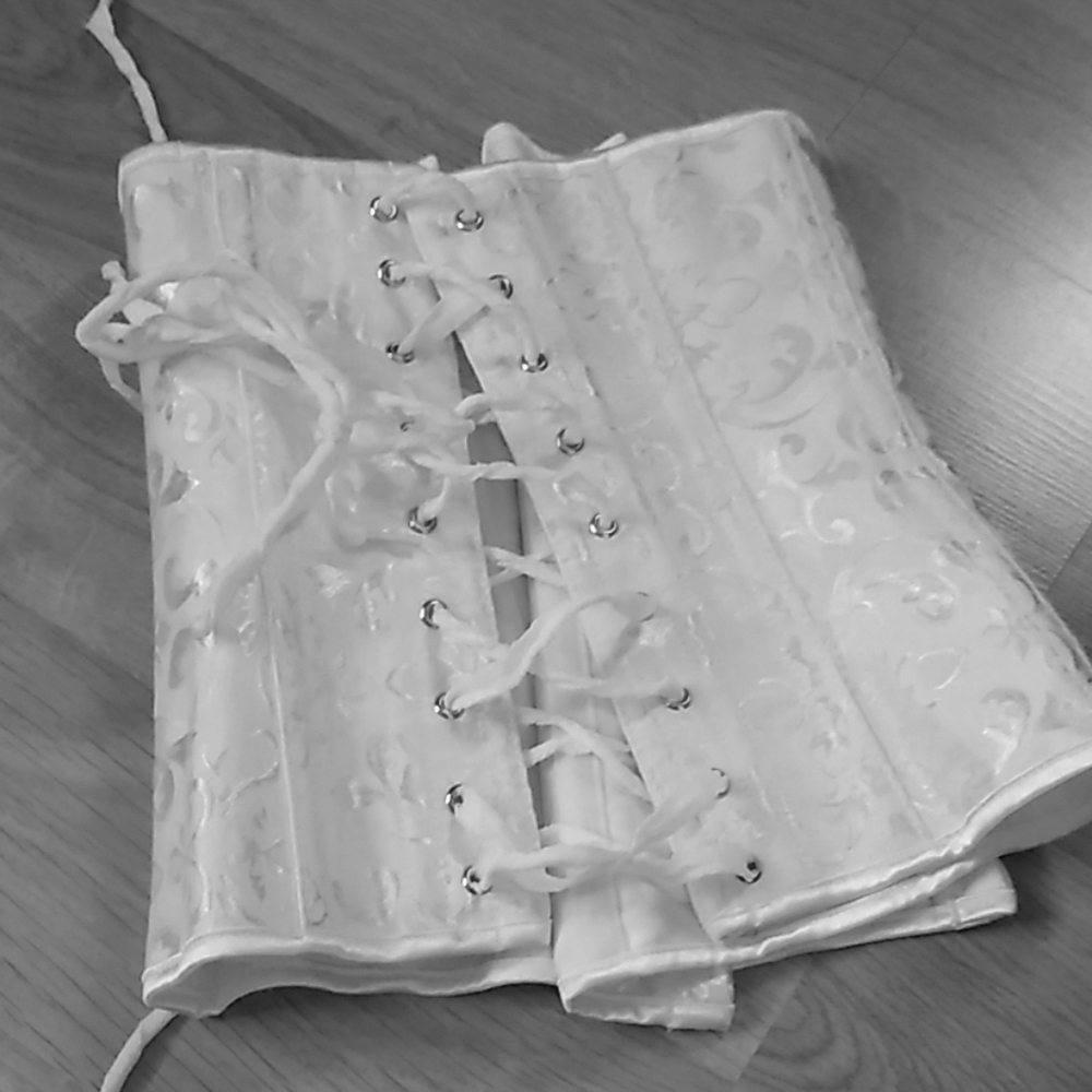 White waist cincher